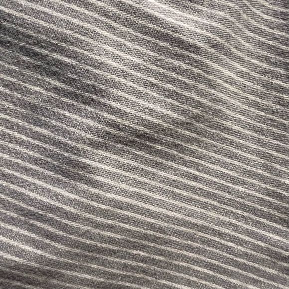 Gap Girlfriend Khakis 5” Shorts Sz 12 - Picture 4 of 4